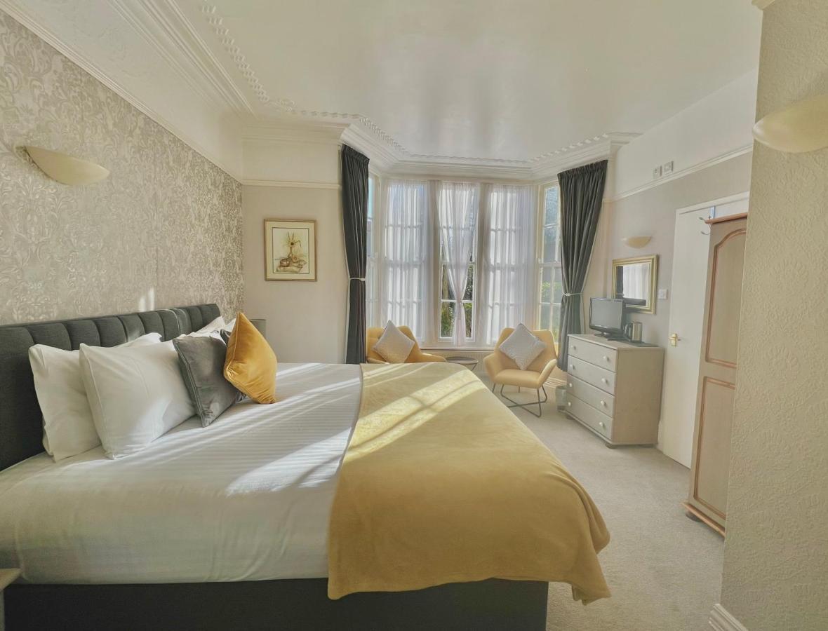 Bed and Breakfast The Charterhouse Торки Экстерьер фото